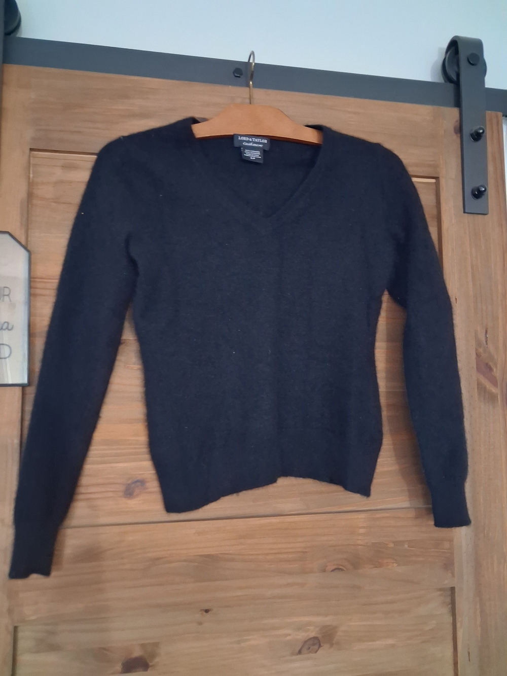 Lord & Taylor Cashmere Black V-Neck Cozy Knit Sweater